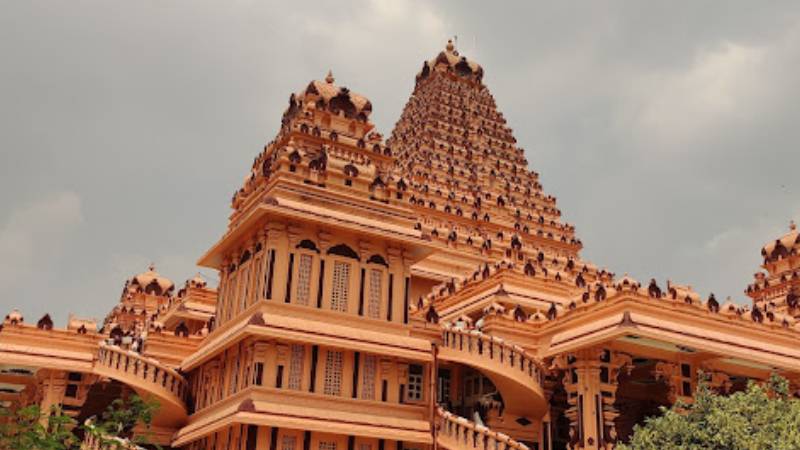 Chhatarpur Mandir Prayer Hall